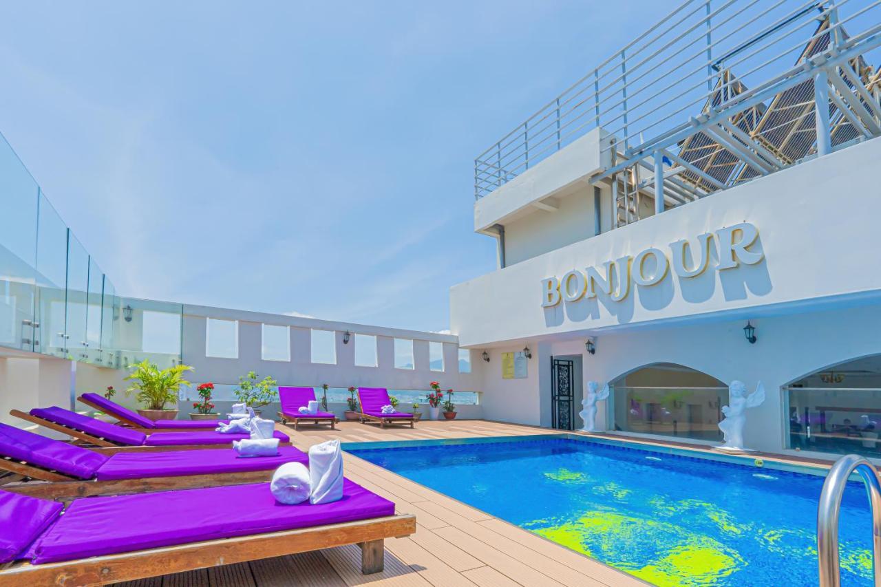 Bonjour Nha Trang Hotel Bagian luar foto