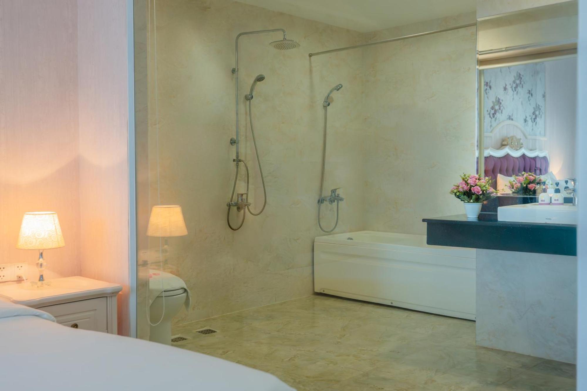 Bonjour Nha Trang Hotel Bagian luar foto