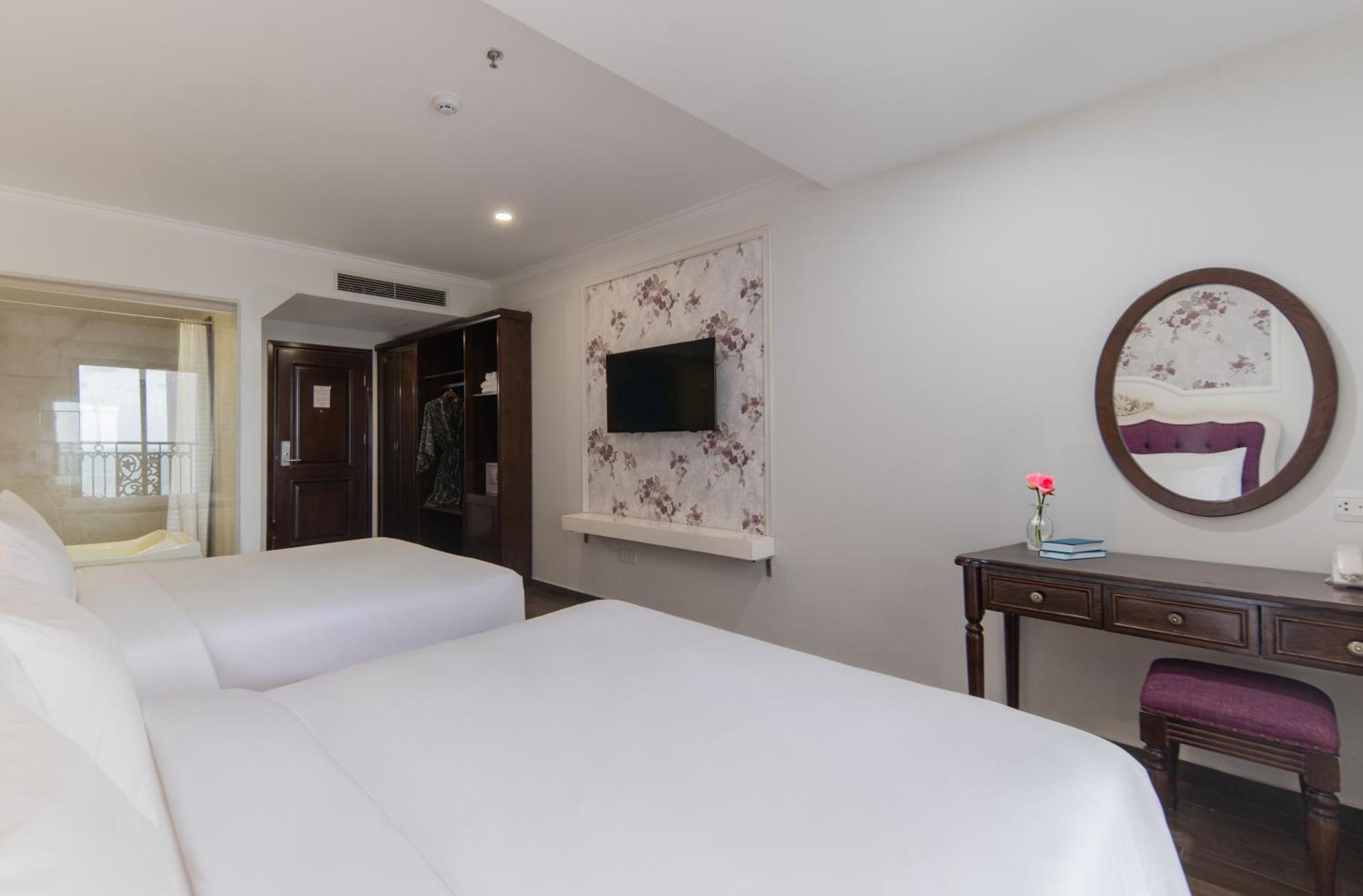 Bonjour Nha Trang Hotel Bagian luar foto
