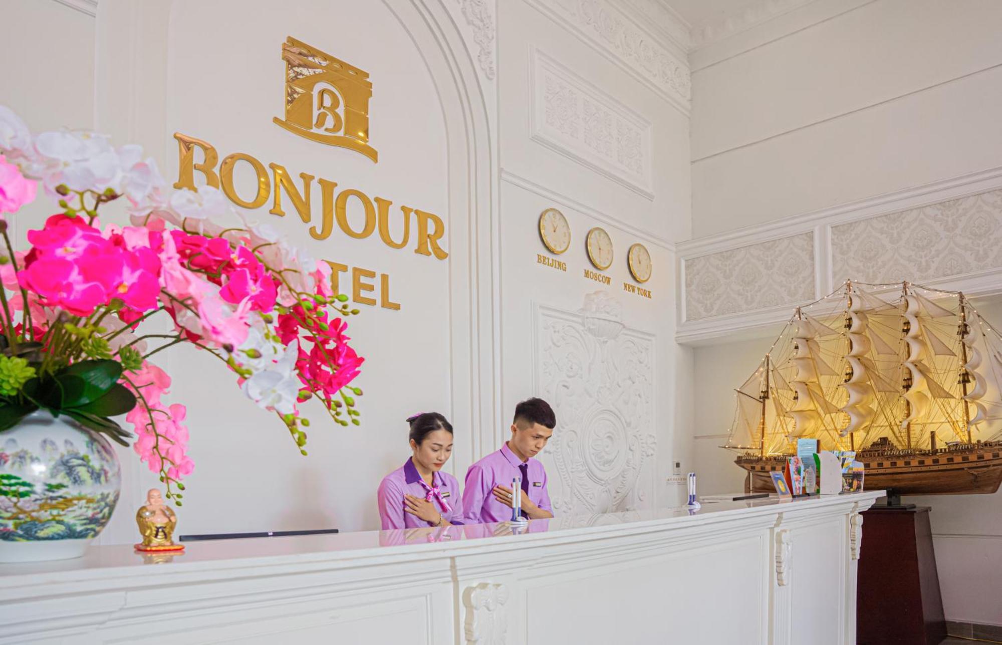 Bonjour Nha Trang Hotel Bagian luar foto