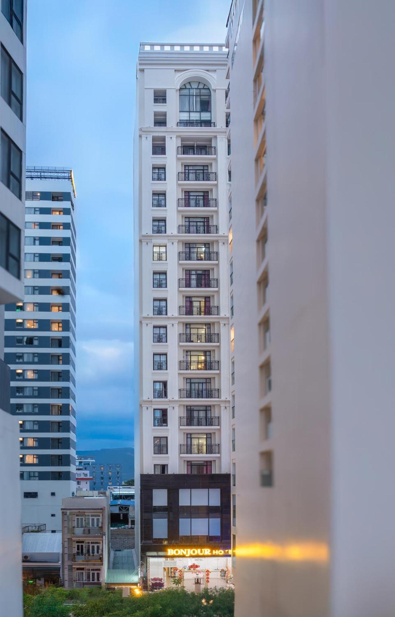 Bonjour Nha Trang Hotel Bagian luar foto