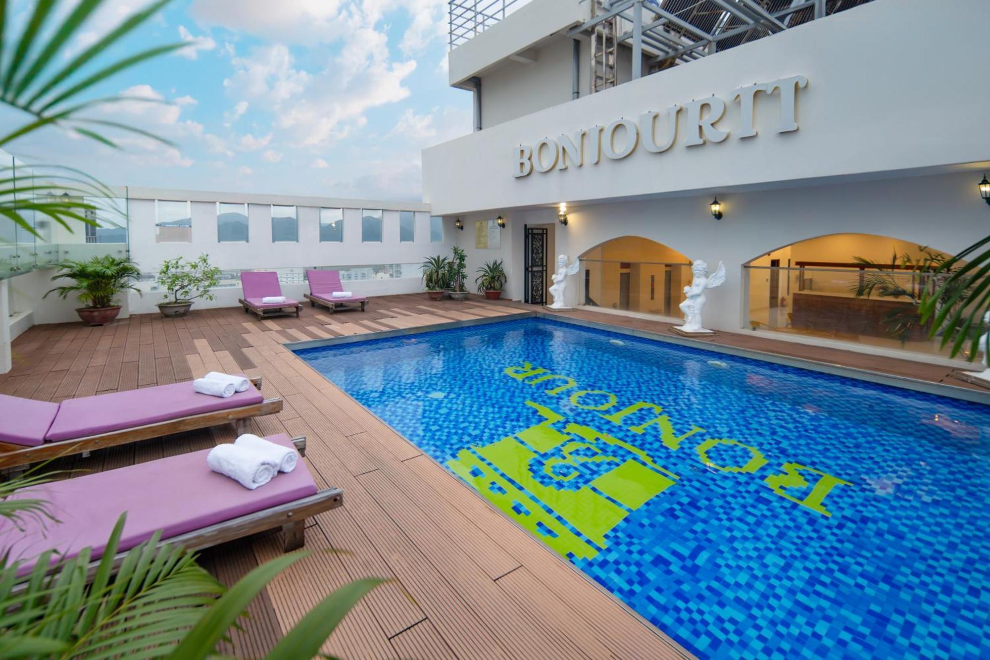 Bonjour Nha Trang Hotel Bagian luar foto